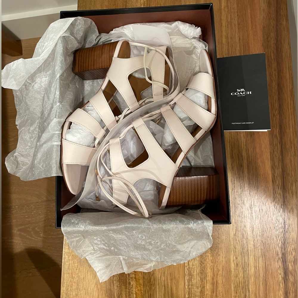 NWT Coach Larissa Heeled Sandals size 9.5 in white/ cream - Picture 5 of 10